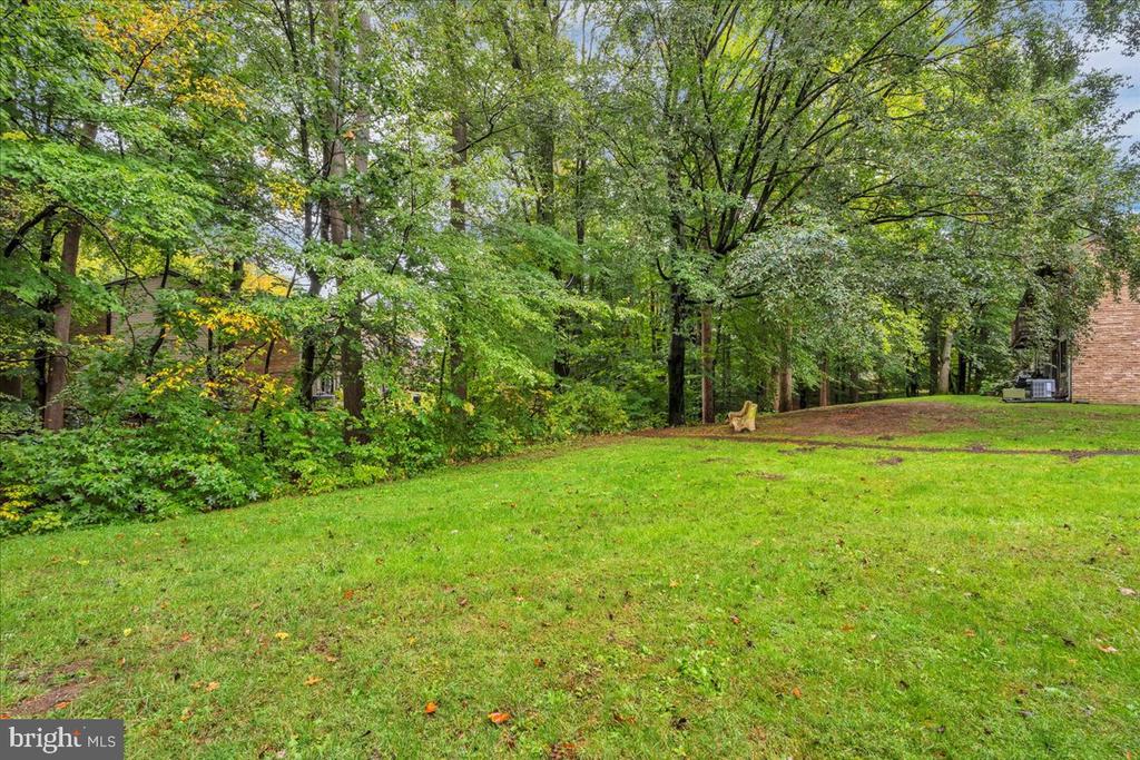 115 E KINGS HIGHWAY Unit: #443