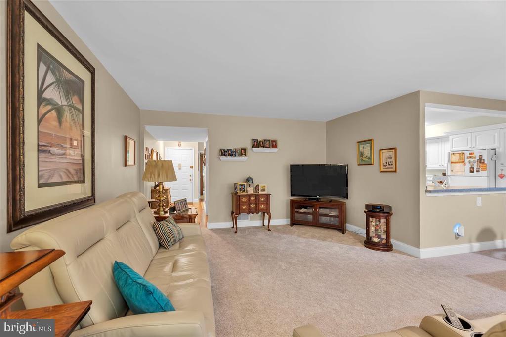 115 E KINGS HIGHWAY Unit: #443