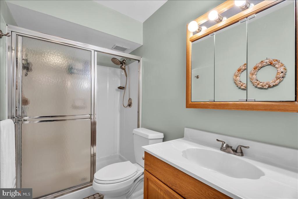 115 E KINGS HIGHWAY Unit: #443