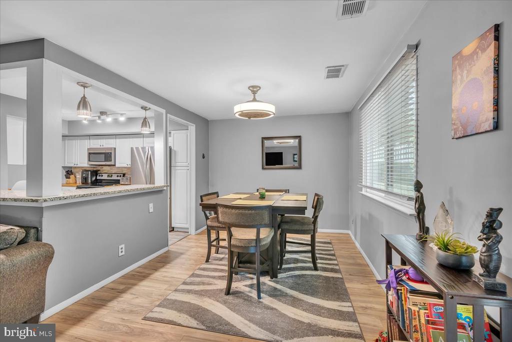 115 E KINGS HIGHWAY Unit: 187