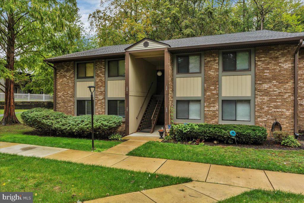 115 E KINGS HIGHWAY Unit: 187