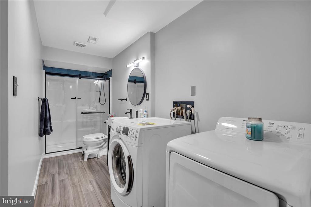 115 E KINGS HIGHWAY Unit: 187