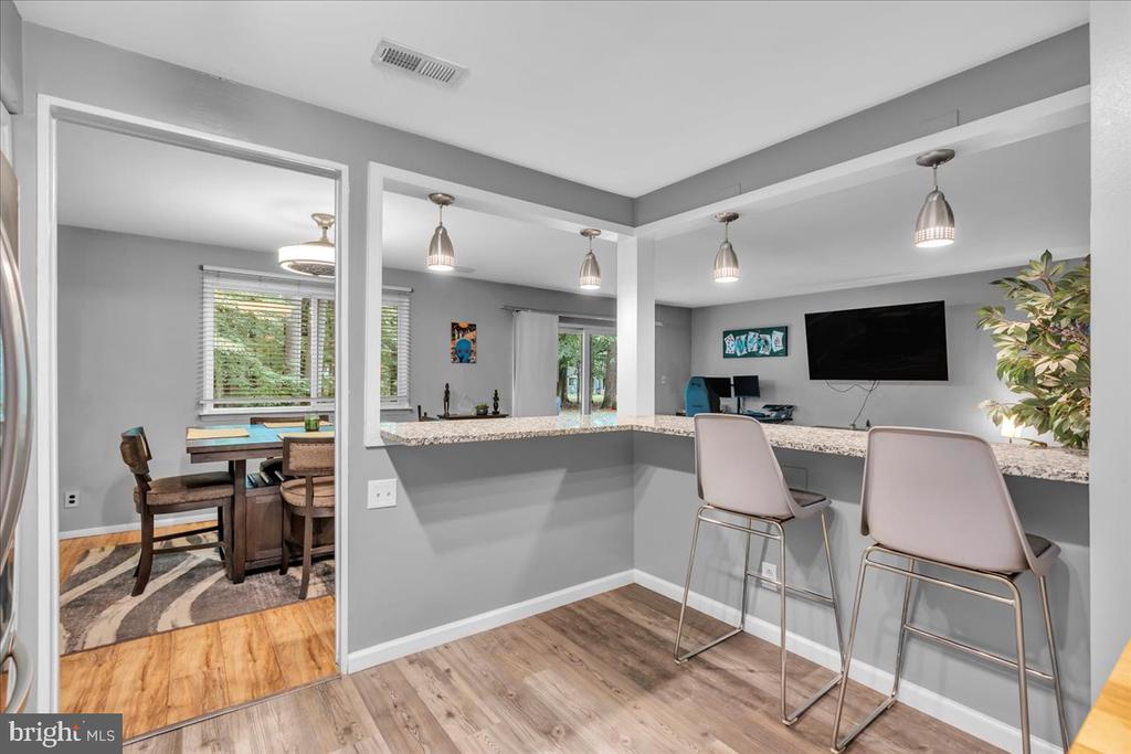 115 E KINGS HIGHWAY Unit: 187