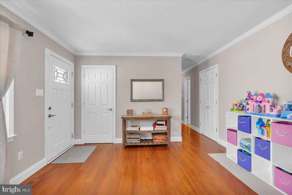 101 TARLTON COURT