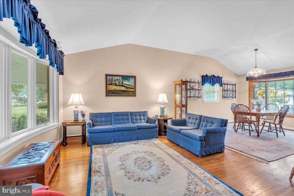 132 WEDGEWOOD DRIVE