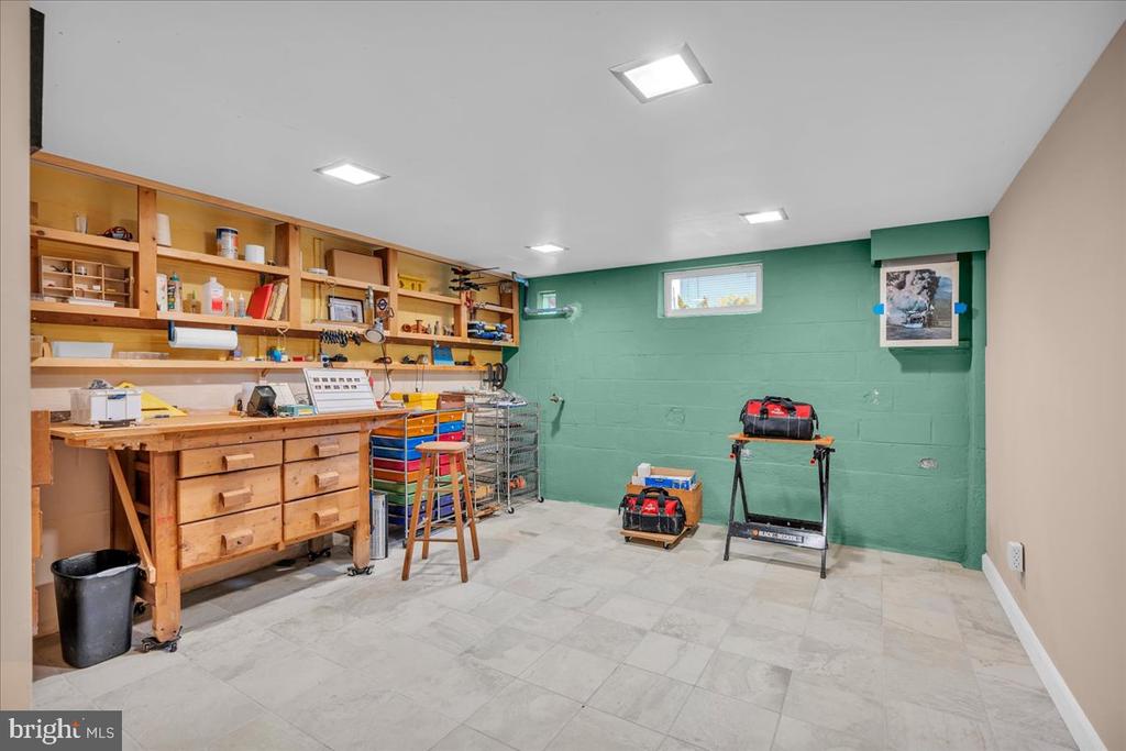 132 WEDGEWOOD DRIVE