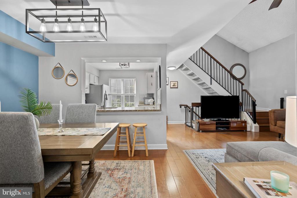1208B YARMOUTH LANE
