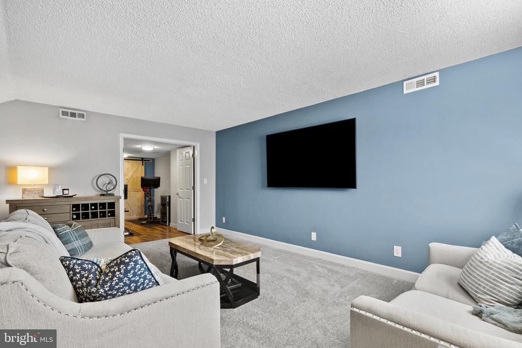 1208B YARMOUTH LANE