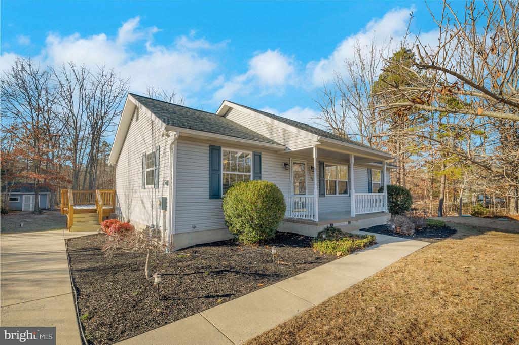 3160 DEERBERRY COURT