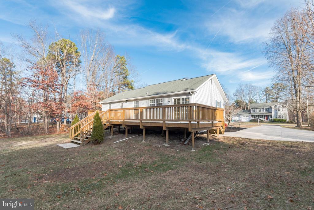 3160 DEERBERRY COURT