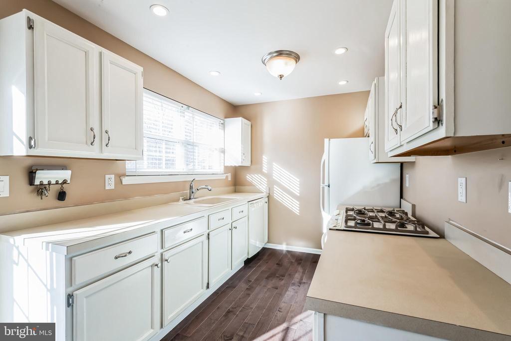 3160 DEERBERRY COURT