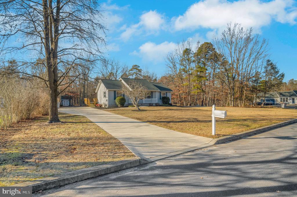 3160 DEERBERRY COURT