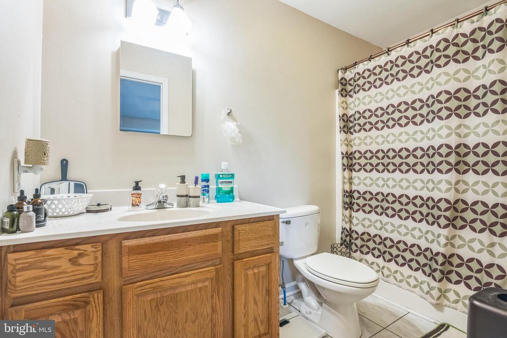 9 GREENLAWN COURT