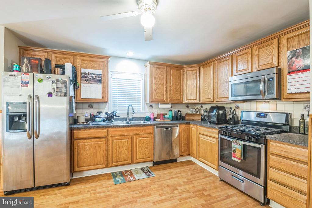 9 GREENLAWN COURT