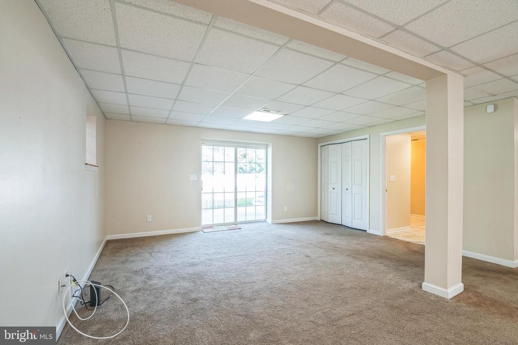 9 GREENLAWN COURT