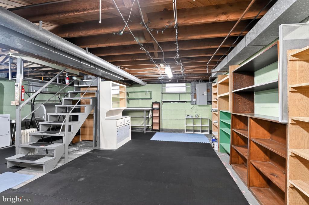 1122 FAIRMOUNT AVENUE