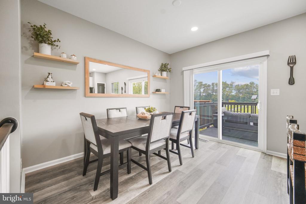 2102 E OAK ROAD Unit: H2