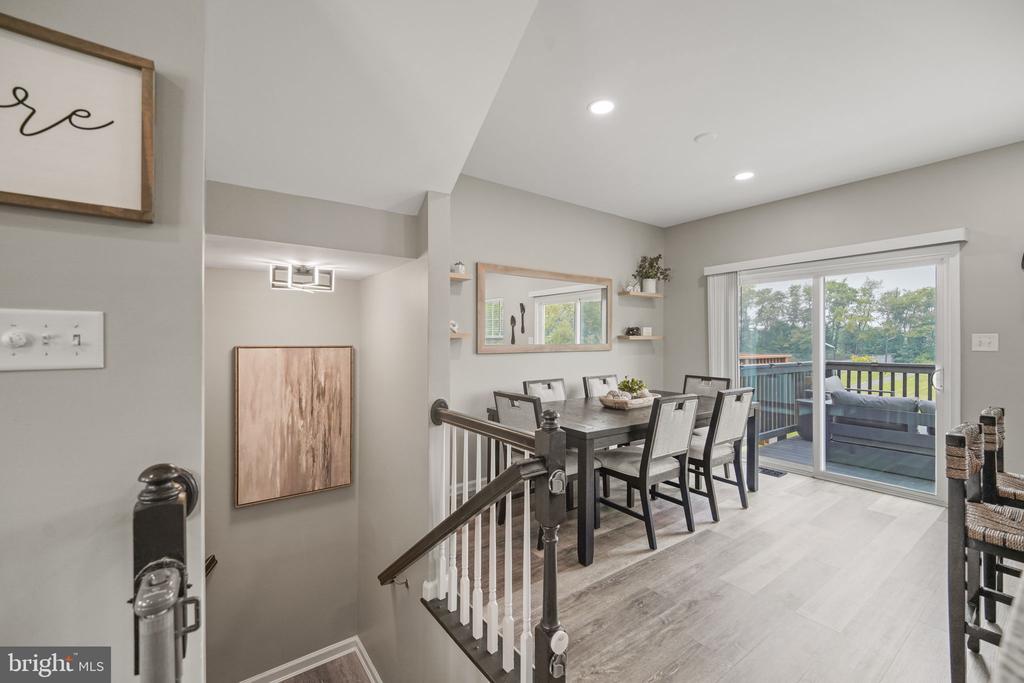 2102 E OAK ROAD Unit: H2