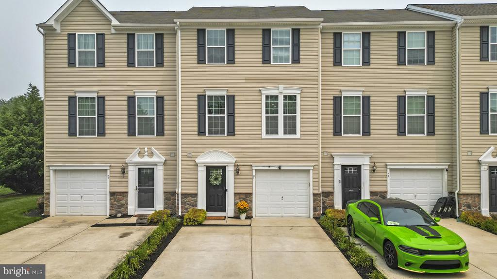 2102 E OAK ROAD Unit: H2