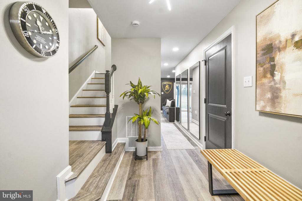 2102 E OAK ROAD Unit: H2