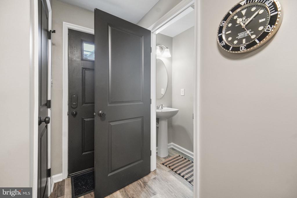 2102 E OAK ROAD Unit: H2