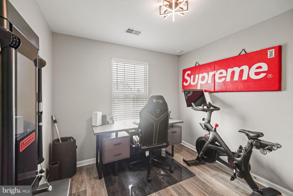 2102 E OAK ROAD Unit: H2