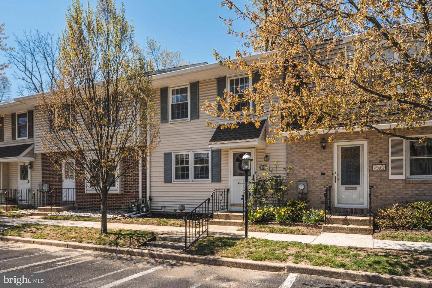 12 E Maple Ave #C13