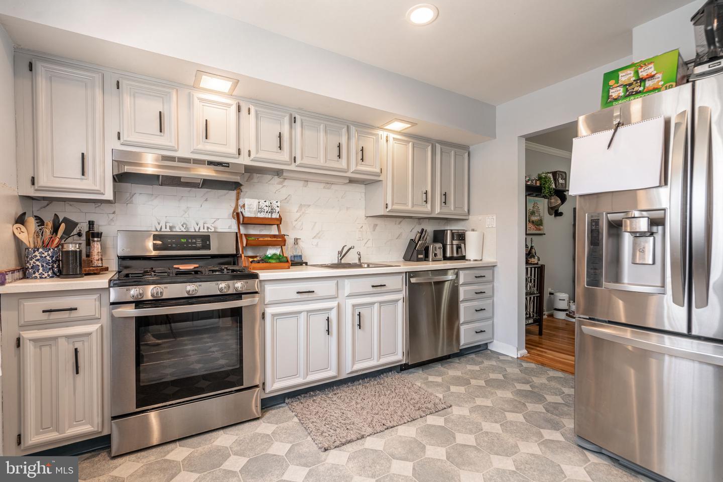 12 E Maple Ave #C13