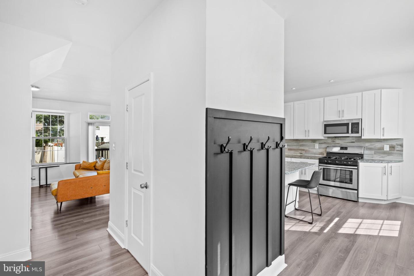 10 Morris Dr