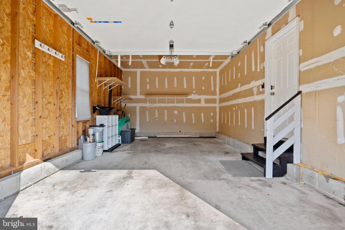 10 Morris Dr