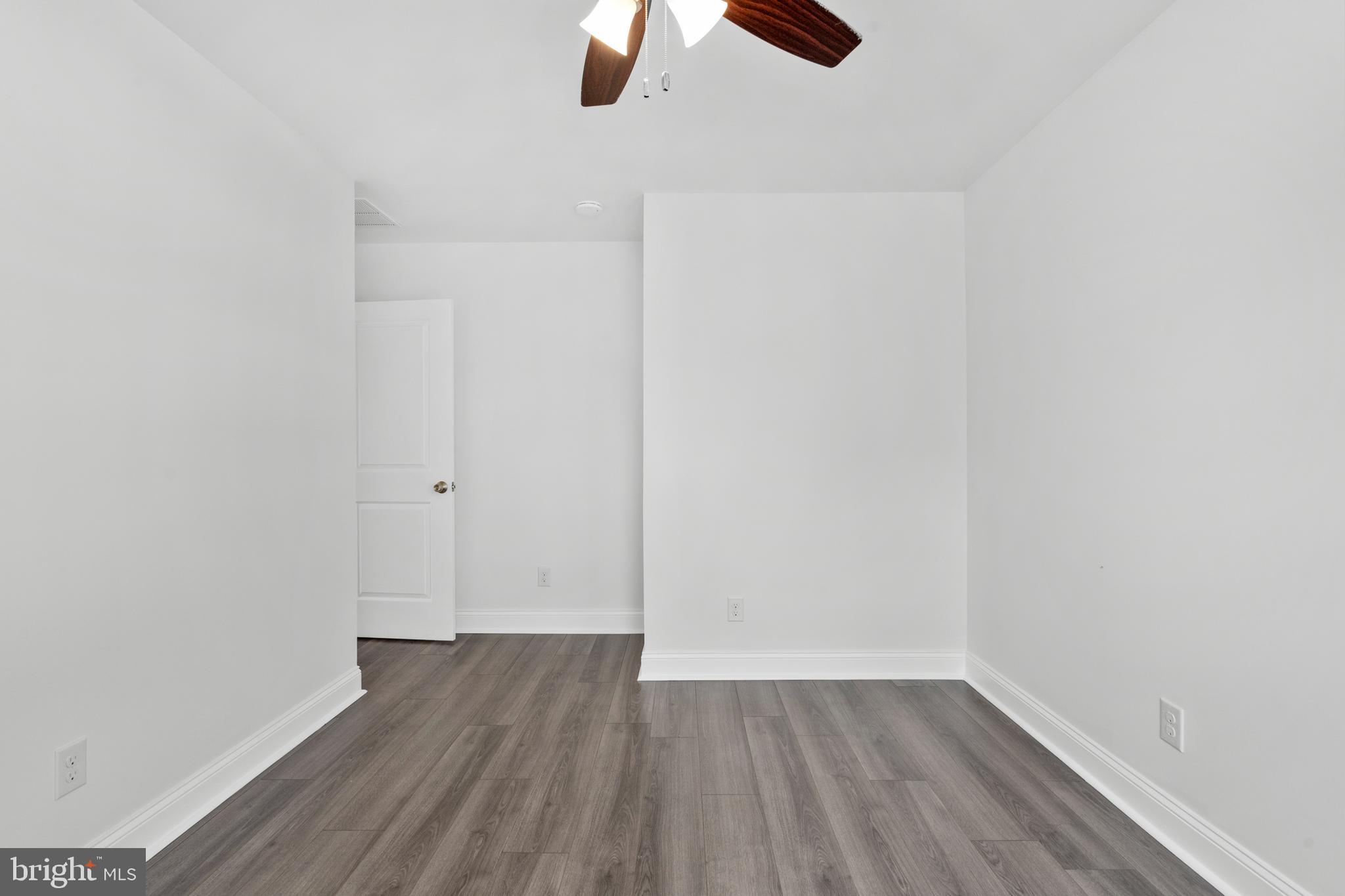 10 Morris Dr