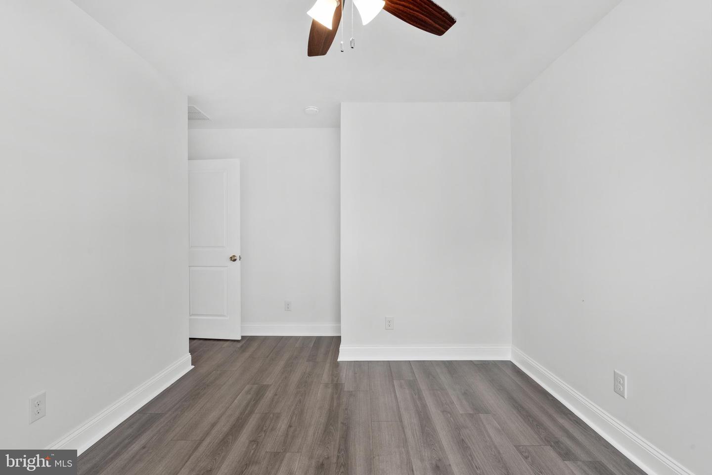 10 Morris Dr