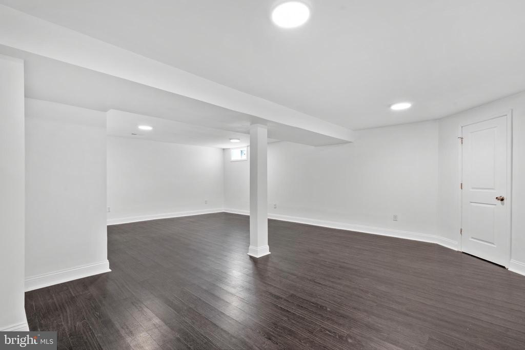 10 Morris Dr