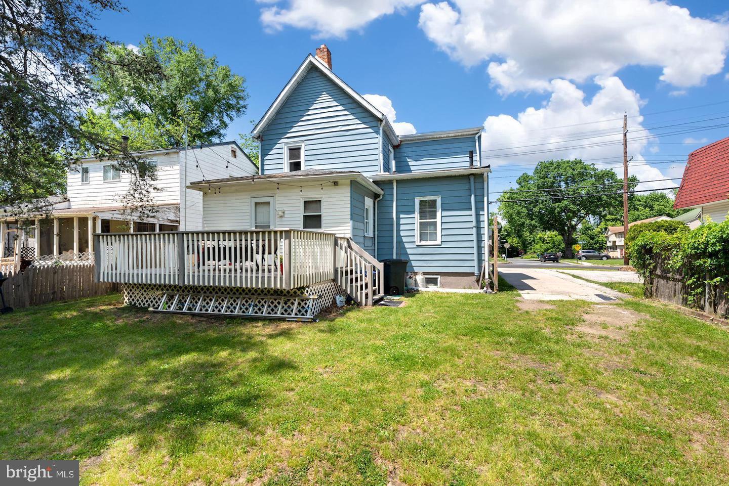 172 E CHARLESTON AVENUE E