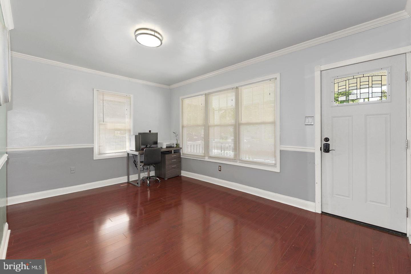 172 E CHARLESTON AVENUE E