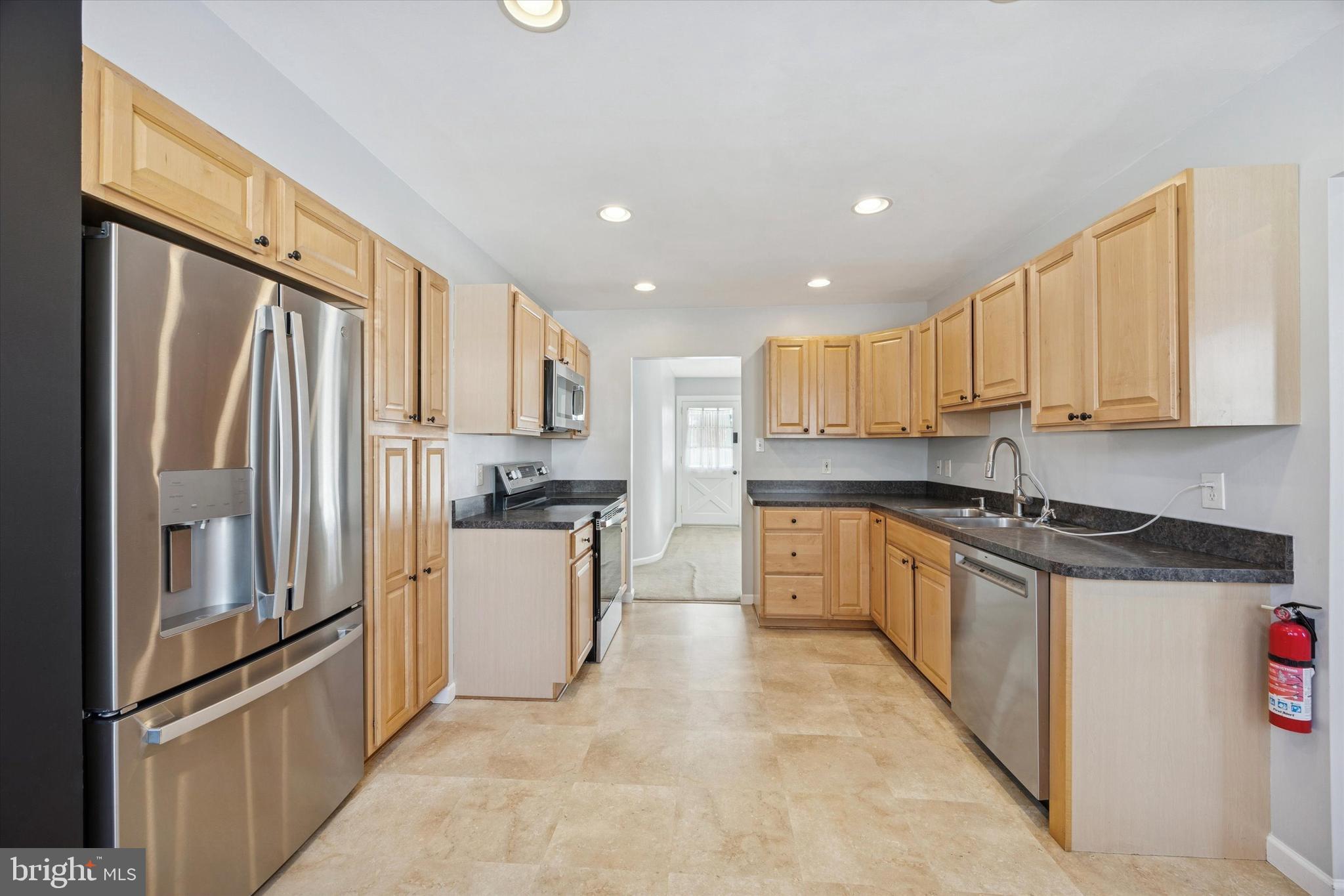 318 BRENTWOOD AVENUE