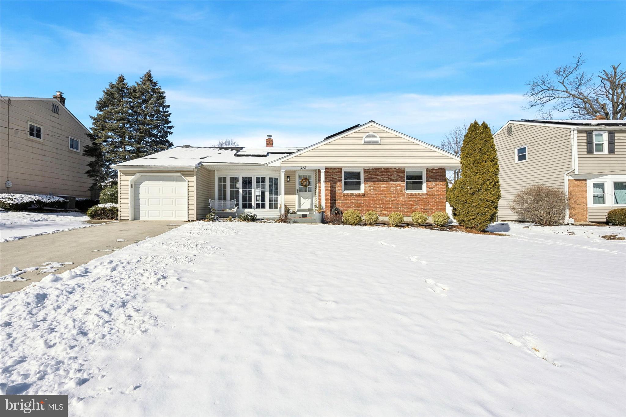 318 BRENTWOOD AVENUE