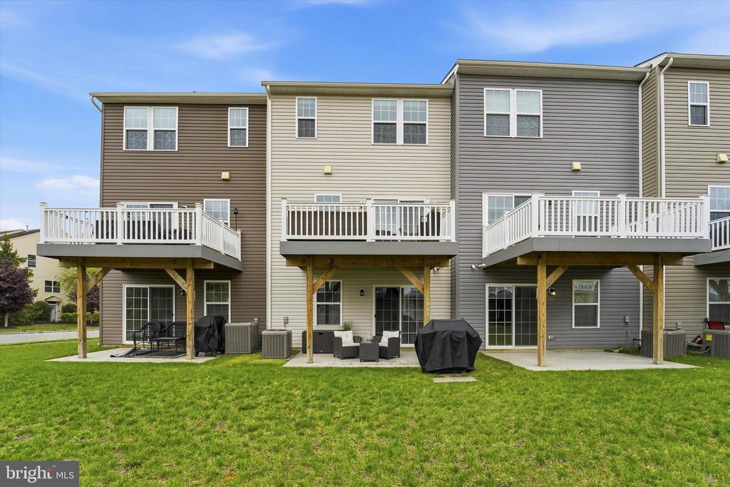 121 PLAZA DRIVE