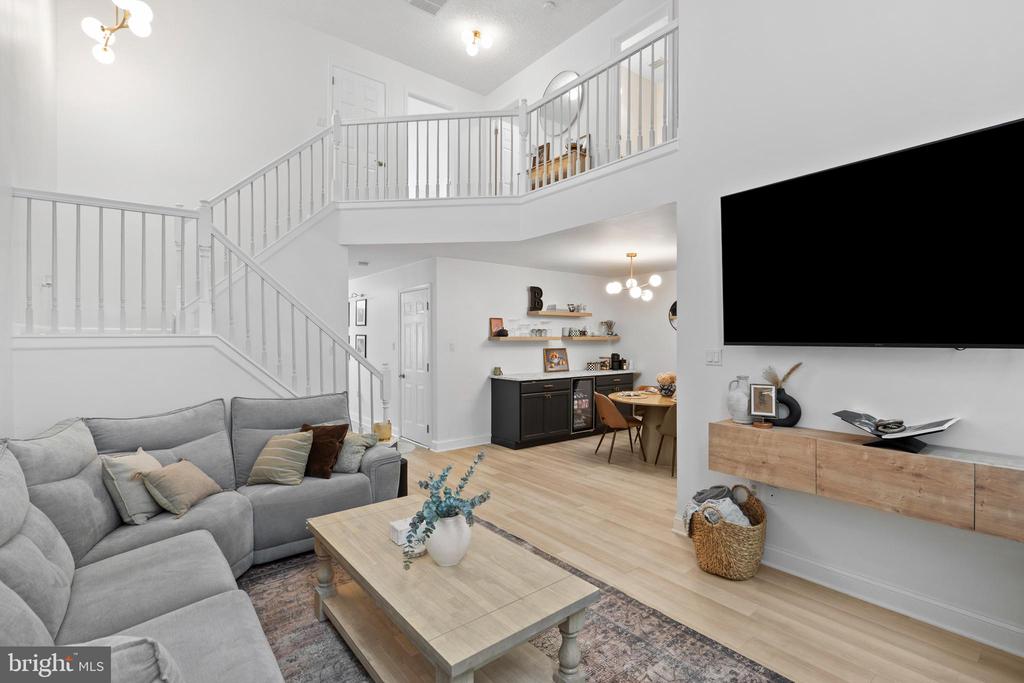 179 LA COSTA DRIVE