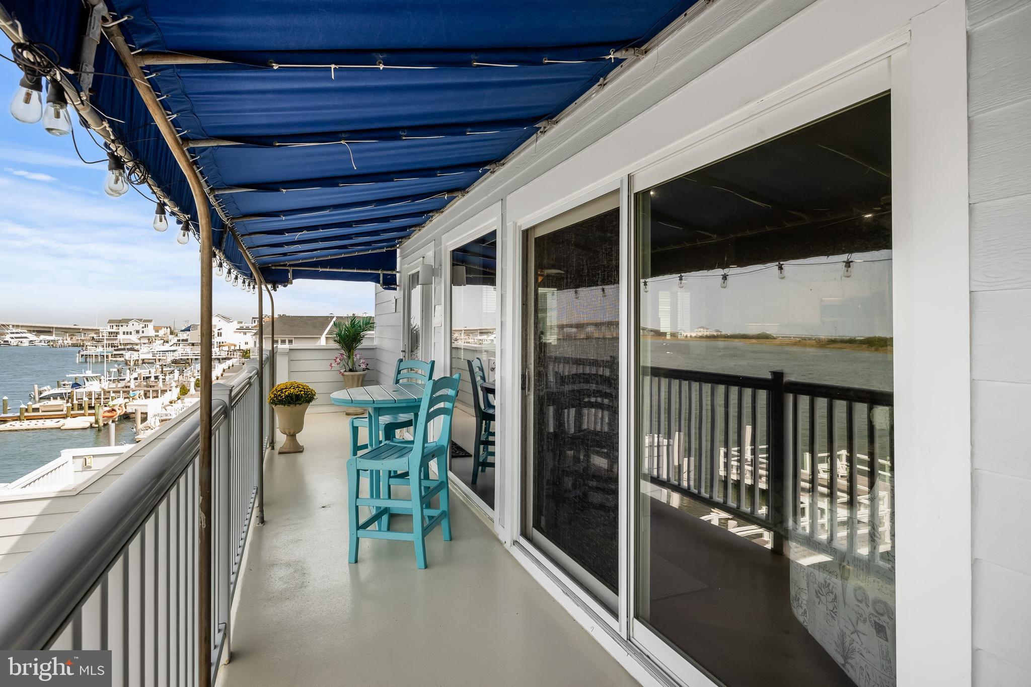 1128 Bay Ave #14