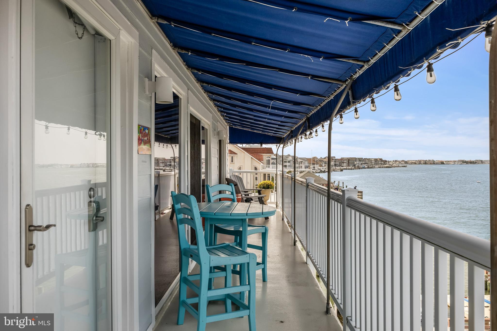 1128 Bay Ave #14