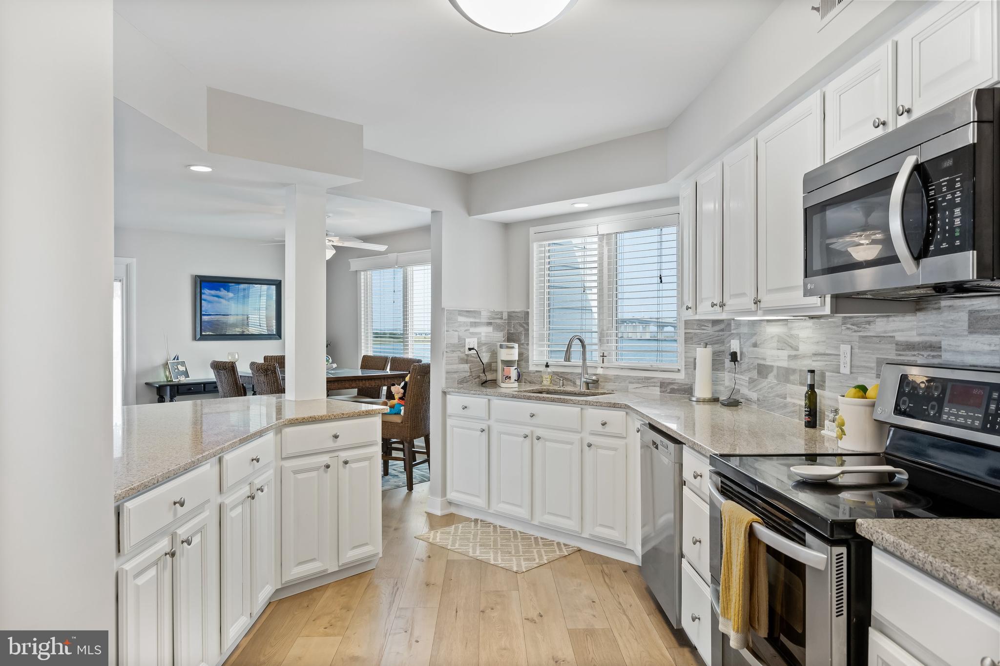 1128 Bay Ave #14