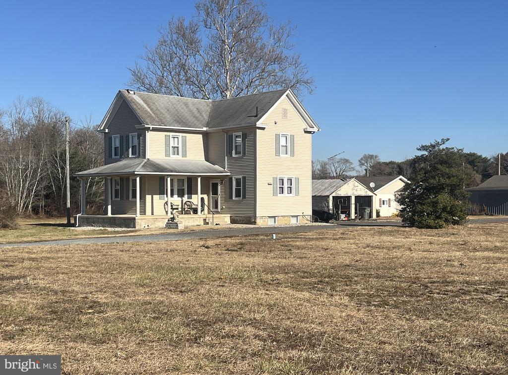 2424 MAIN ROAD