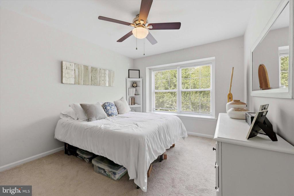 12 TIMBERCREST DRIVE