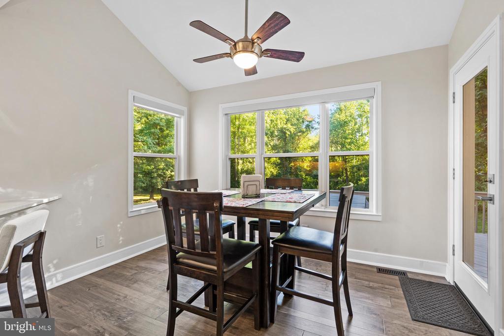 915 GRAY FOX CIRCLE