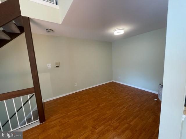 654-B Woodford Ln