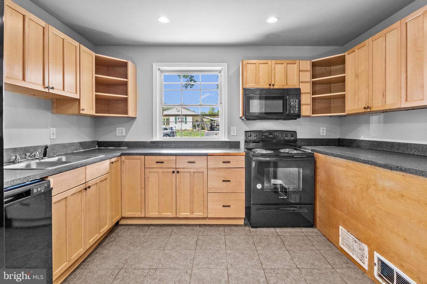 79 Blue Ridge Dr