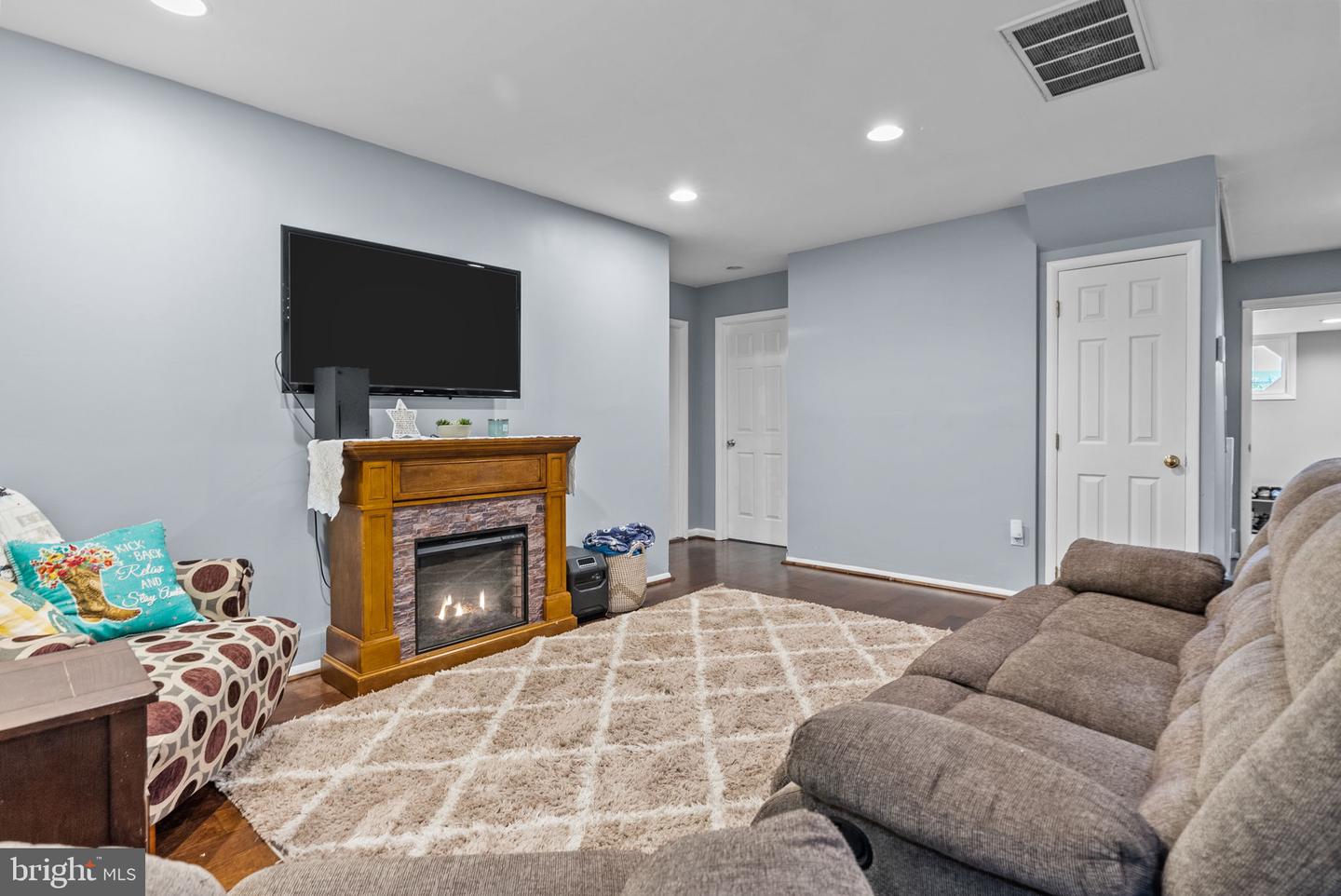 56 Highland Park Way