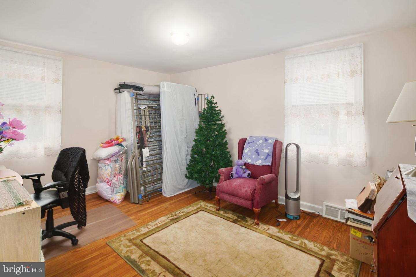 1378 Cornwells Ave