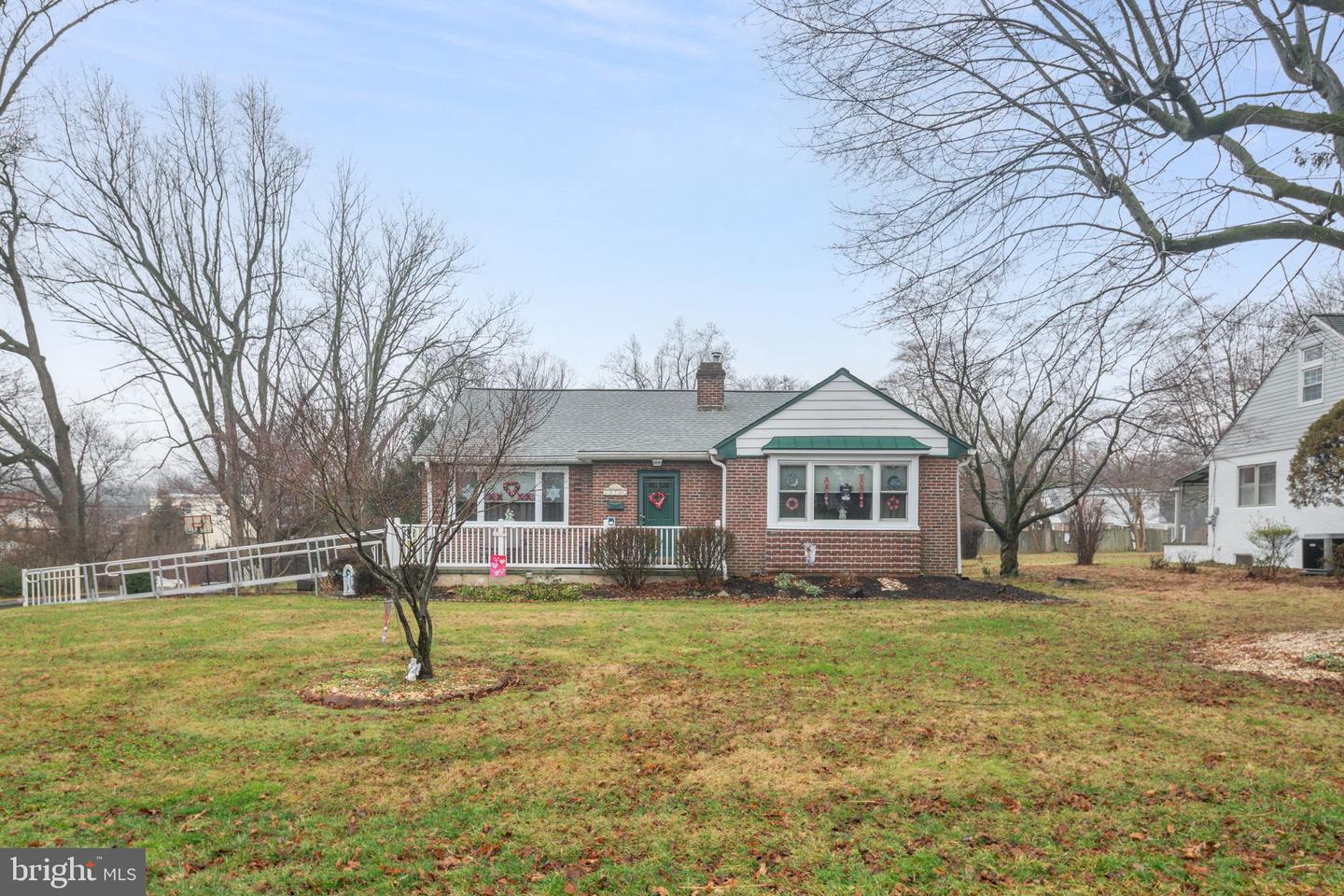 1378 Cornwells Ave